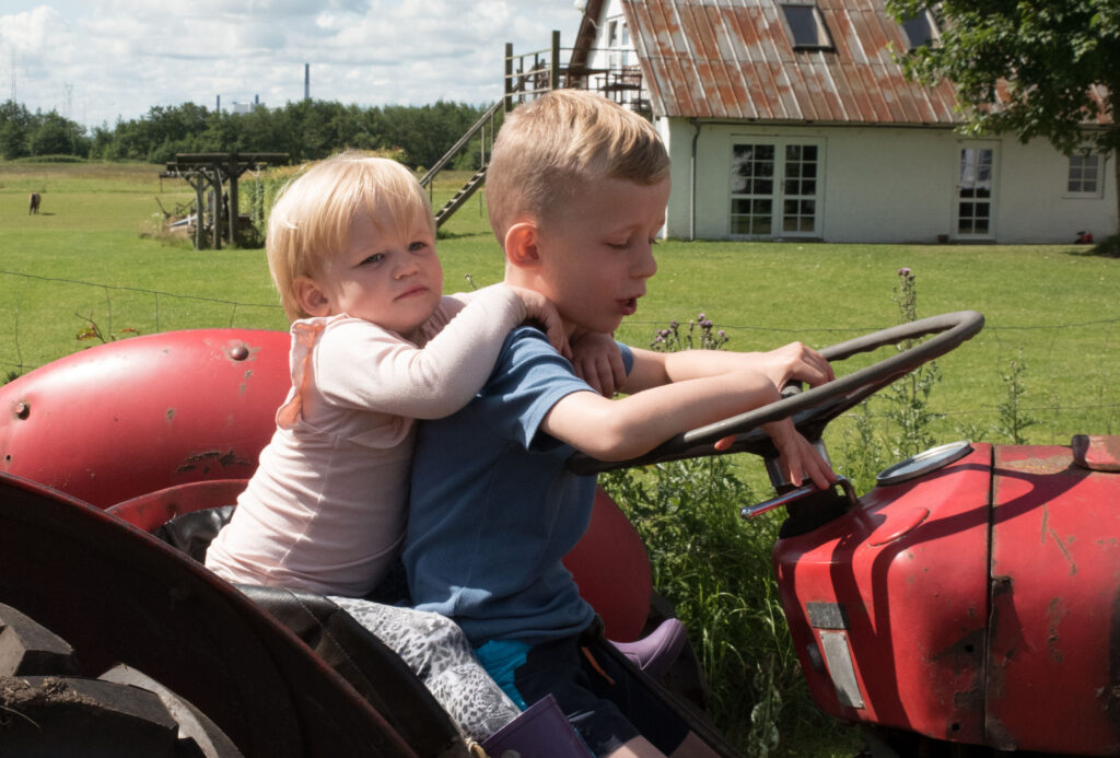Aktiviteter i Nordjylland, kør på traktor hos Nymarksminde